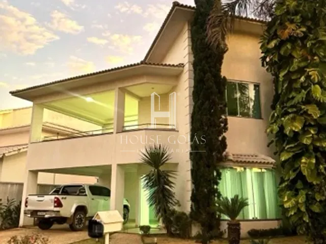 Sobrado com 450m² 4 quartos e 3 banheiros, à venda, no bairro Residencial Granville em Goiânia