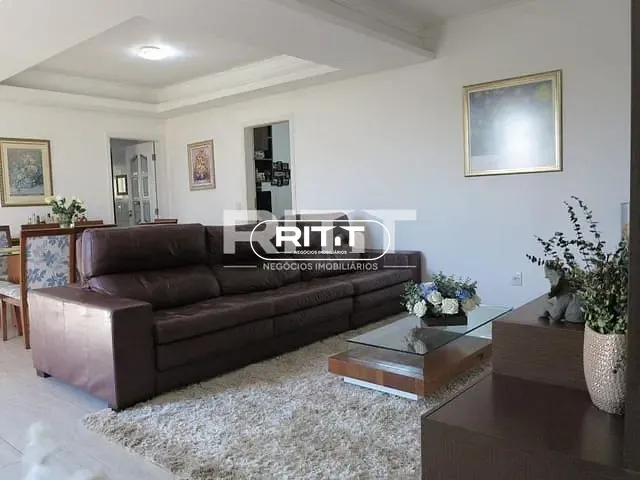Sobrado com 251m² 5 quartos e 2 banheiros, à venda, no bairro Vila Bourbon (Sousas) em Campinas