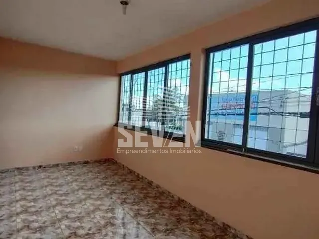 Sobrado com 252m² 3 quartos e 2 banheiros, à venda, no bairro Jardim Petrópolis em Bauru