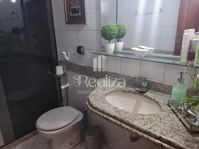 Sobrado com 403m² 4 quartos e 5 banheiros, à venda, no bairro Castália em Itabuna