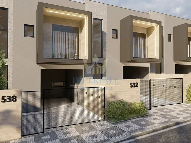 Sobrado com 124m² 3 quartos e 1 banheiro, à venda, no bairro Jardim Carvalho em Ponta Grossa