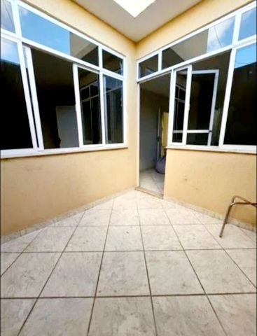 Sobrado com 220m² 3 quartos e 3 banheiros, à venda, no bairro Taquara em Rio de Janeiro