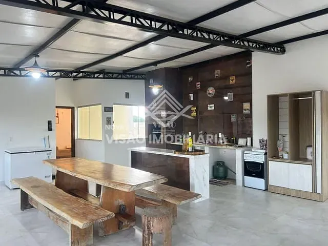 Sobrado com 400m² 3 quartos e 3 banheiros, à venda, no bairro Jardim Jacarandas em Sinop