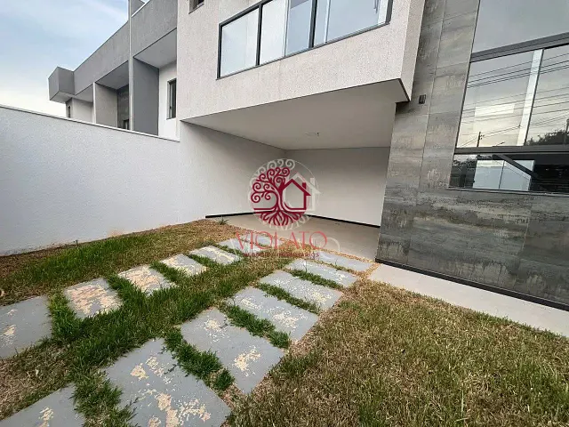 Sobrado com 180m² 3 quartos e 3 banheiros, à venda ou para alugar, no bairro Residencial Visão em Lagoa Santa