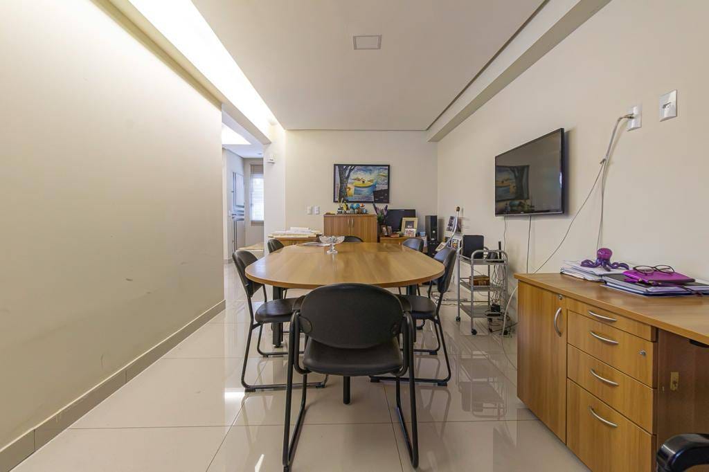 Sobrado, 4 quartos, 421 m² - Foto 17