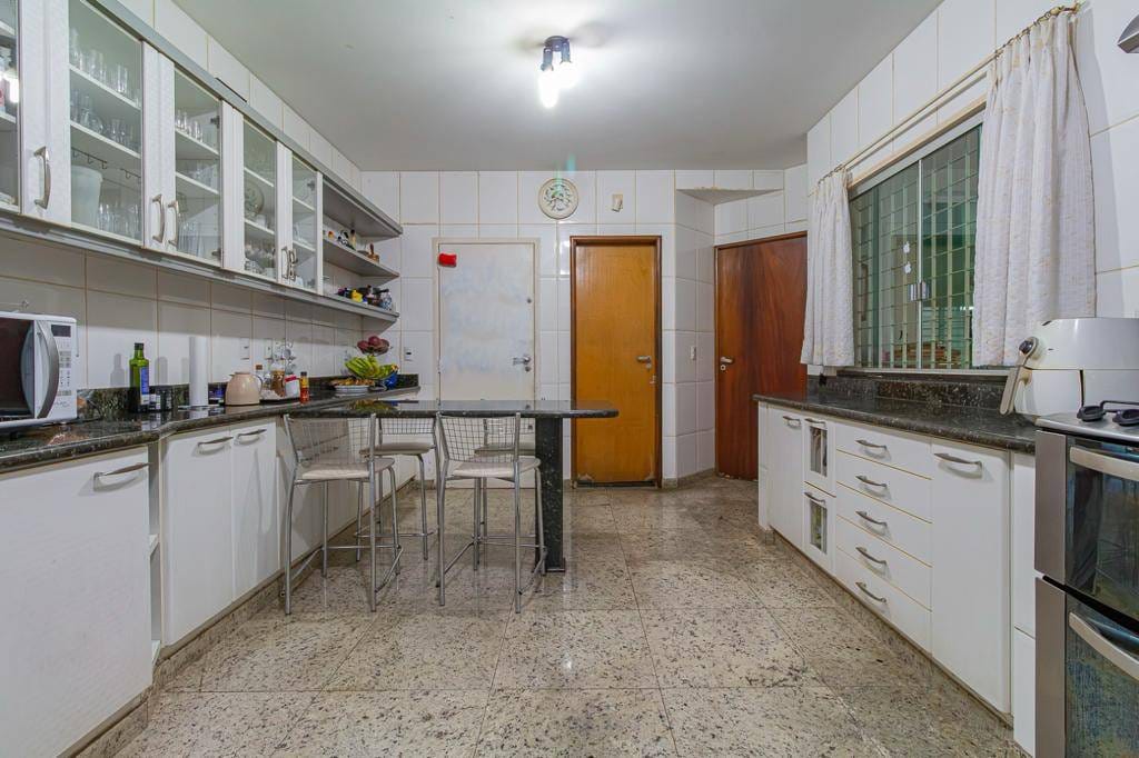 Sobrado, 4 quartos, 421 m² - Foto 11