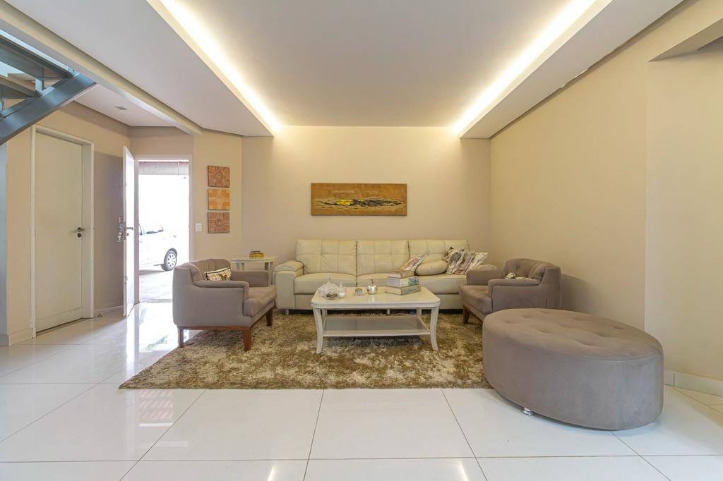 Sobrado, 4 quartos, 421 m² - Foto 2