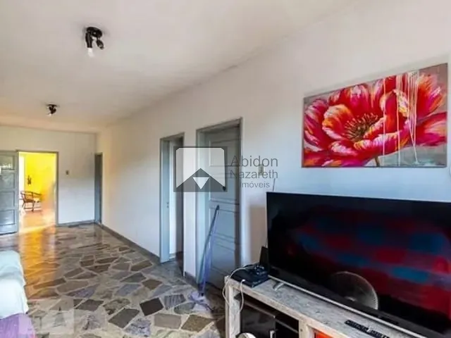 Sobrado com 220m² 6 quartos e 2 banheiros, à venda, no bairro Barreto em Niterói