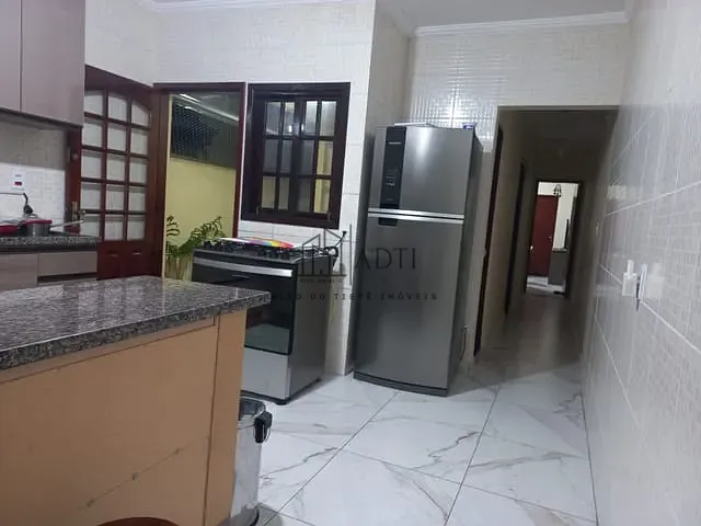Sobrado com 141m² 4 quartos e 3 banheiros, à venda, no bairro Jardim Cambuci em Mogi das Cruzes