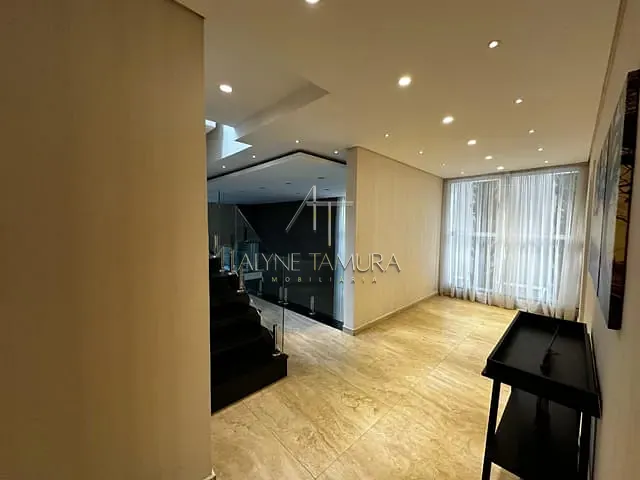 Sobrado com 420m² 4 quartos e 6 banheiros, à venda ou para alugar, no bairro Cerâmica em São Caetano do Sul