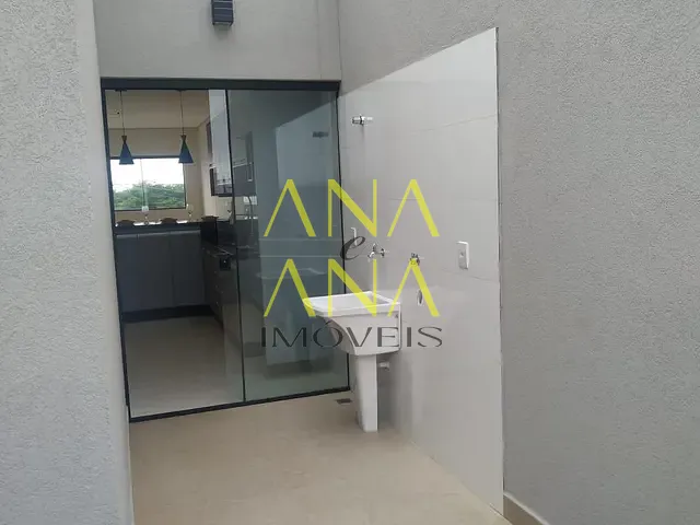 Sobrado 3 quartos e 4 banheiros, à venda, no bairro Residencial Piemonte em Bragança Paulista