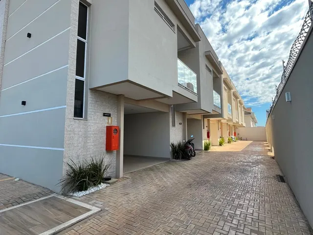 Sobrado 3 quartos e 4 banheiros, para alugar, no bairro Graciosa - Orla 14 em Palmas