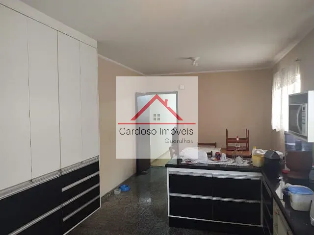 Sobrado com 210m² 3 quartos e 2 banheiros, à venda, no bairro Vila Galvão em Guarulhos