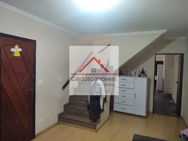 Sobrado com 210m² 3 quartos e 2 banheiros, à venda, no bairro Vila Galvão em Guarulhos