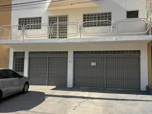 Sobrado 2 quartos e 1 banheiro, para alugar, no bairro Zona Industrial em Guará
