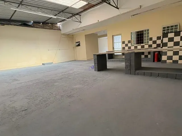 Sobrado 2 quartos e 1 banheiro, para alugar, no bairro Zona Industrial em Guará