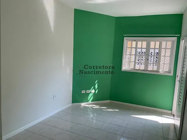 Sobrado 2 quartos e 2 banheiros, à venda, no bairro Jardim Flórida em Jacareí