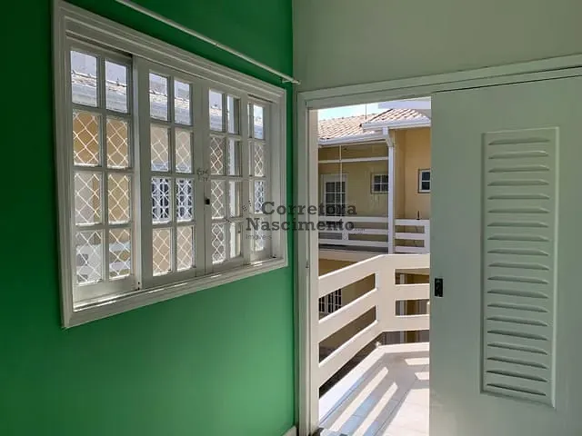 Sobrado 2 quartos e 2 banheiros, à venda, no bairro Jardim Flórida em Jacareí