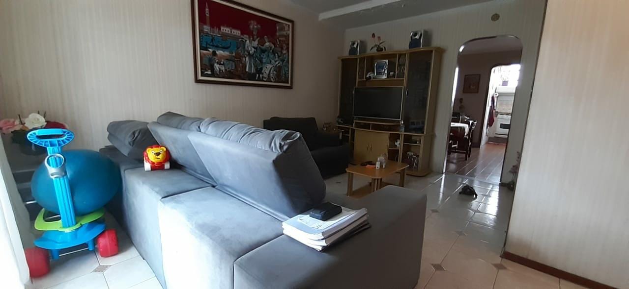 Sobrado à venda 3 Quartos, 1 Suite, 2 Vagas, 193M², Santa Maria, São Caetano do Sul - SP