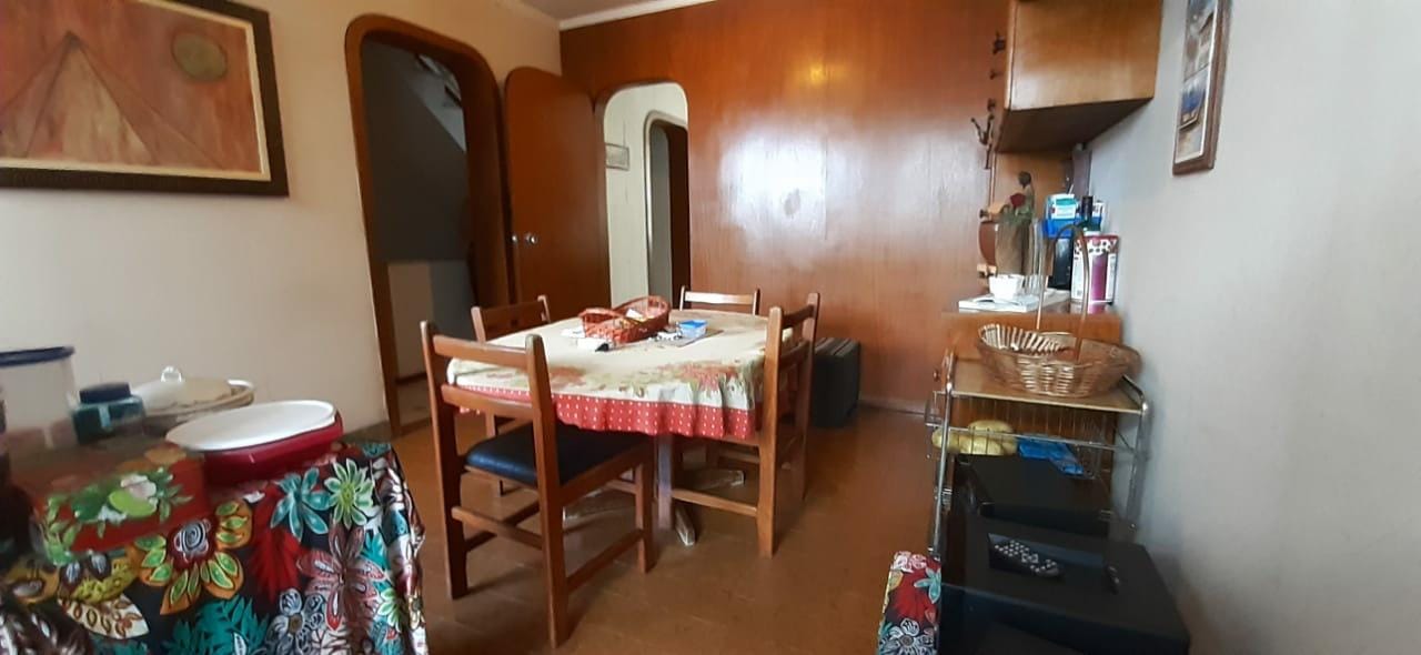 Sobrado à venda 3 Quartos, 1 Suite, 2 Vagas, 193M², Santa Maria, São Caetano do Sul - SP