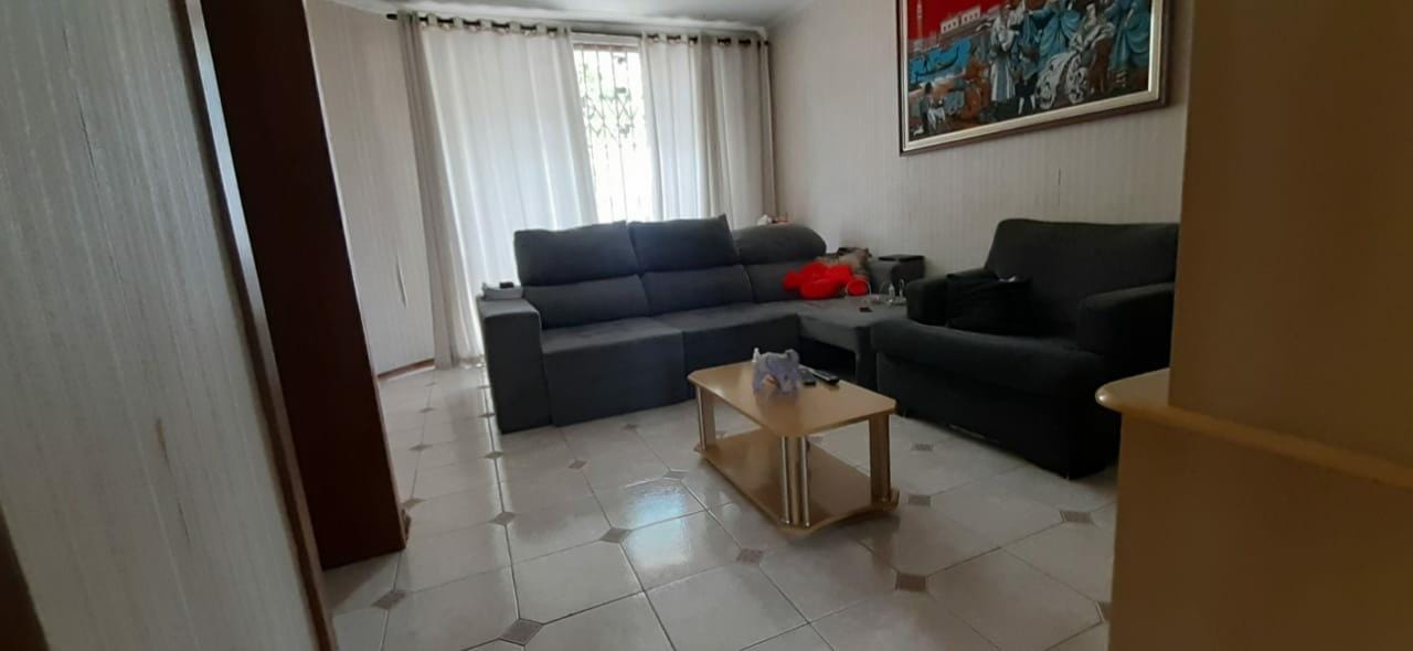 Sobrado à venda 3 Quartos, 1 Suite, 2 Vagas, 193M², Santa Maria, São Caetano do Sul - SP