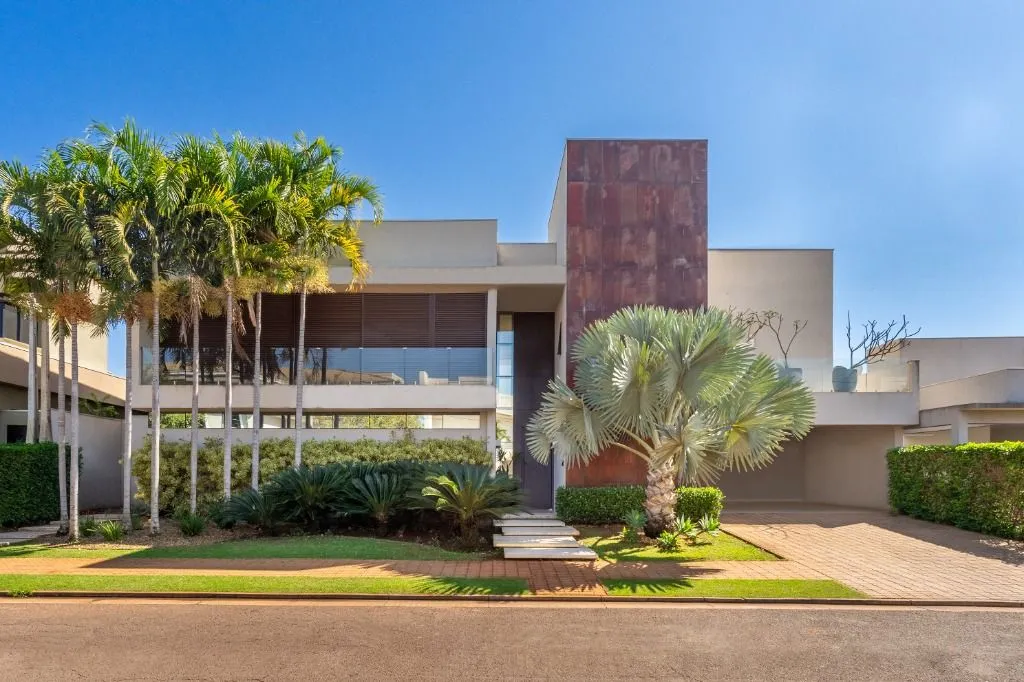Casa a venda no Condomínio Portal das águas.