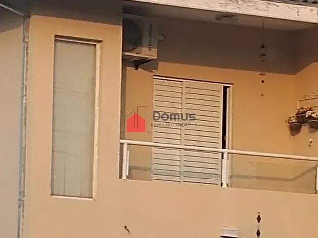 Sobrado com 336m² 2 quartos e 2 banheiros, à venda, no bairro Village das Flores em Caçapava