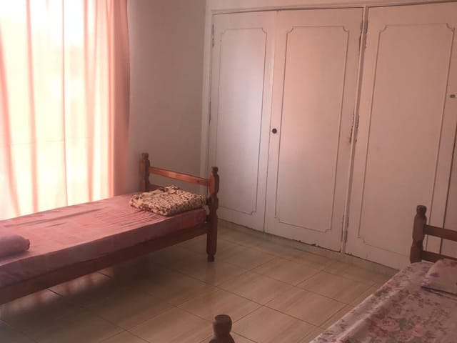 Sobrado com 380m², para alugar, no bairro Planalto Paulista em São Paulo