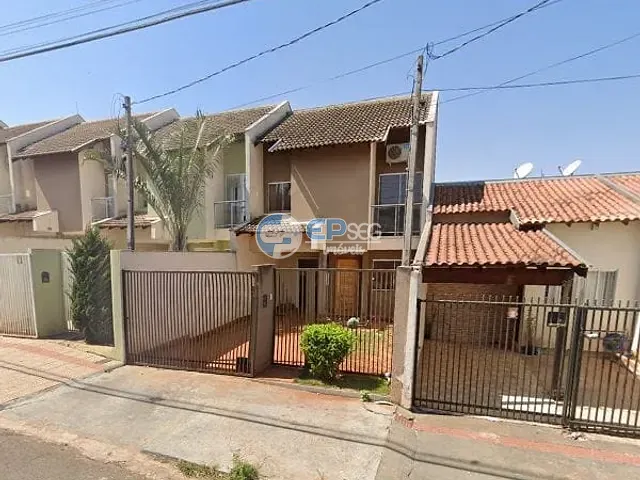 Sobrado com 120m² 3 quartos e 3 banheiros, à venda, no bairro Jardim São Paulo em Londrina