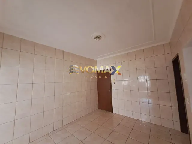 Casa com 175m² 3 quartos e 22 banheiros, à venda, no bairro Estância Conceição em Itapetininga