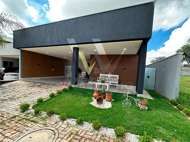 Sobrado com 360m² 4 quartos e 6 banheiros, à venda, no bairro Residencial Gaudi em Anápolis