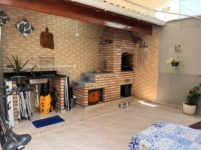 Sobrado 3 quartos e 1 banheiro, para alugar, no bairro Vila Camilópolis em Santo André