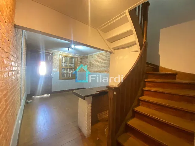 Sobrado com 190m², para alugar, no bairro Pinheiros em São Paulo