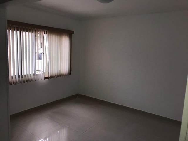 Sobrado com 200m² 4 quartos e 3 banheiros, à venda, no bairro Vila Gumercindo em São Paulo