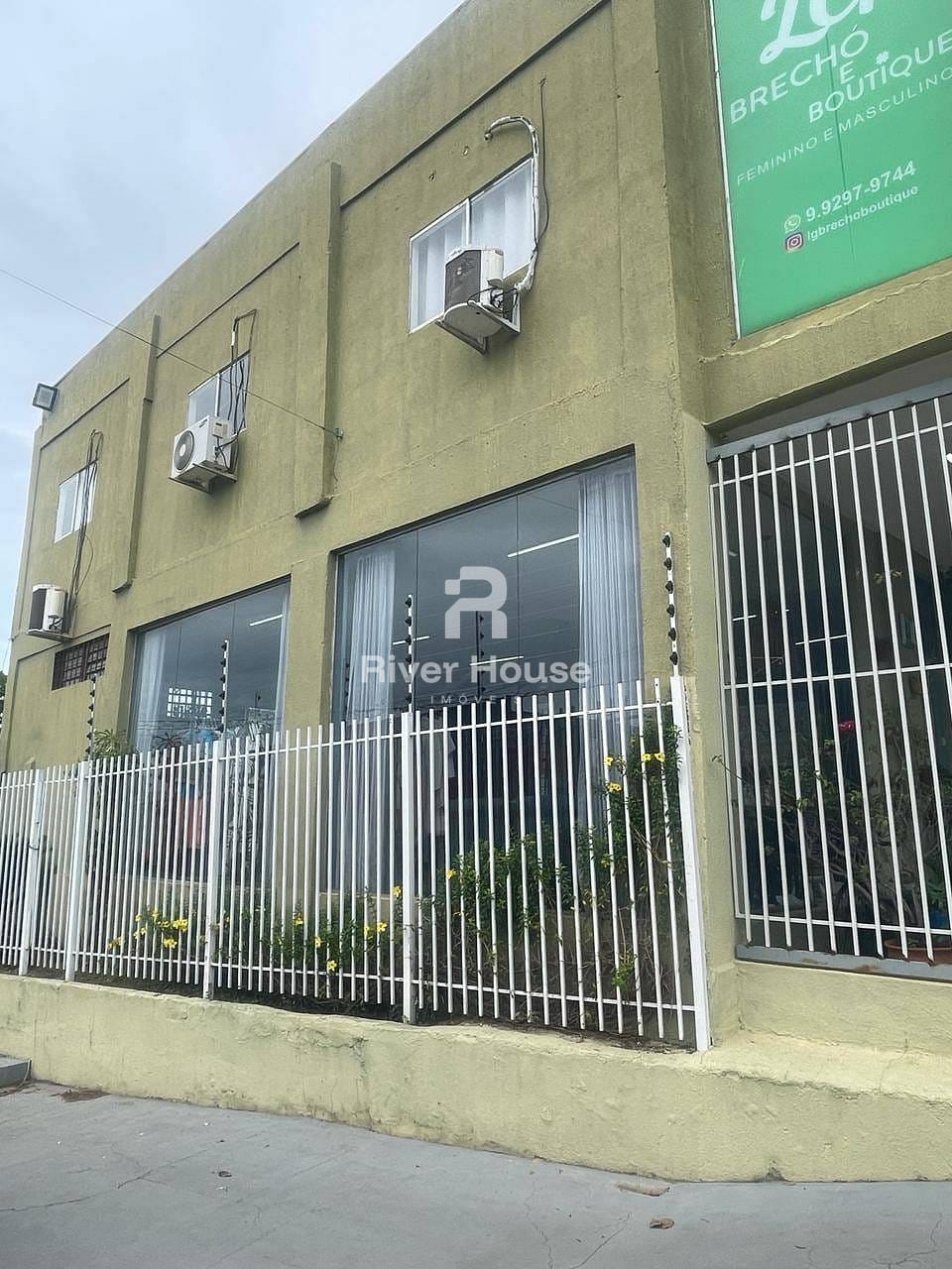 Sobrado à venda com 1 quarto, 169m² - Foto 1