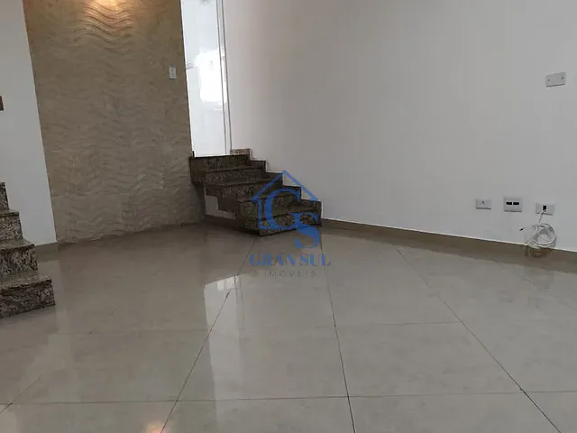 Sobrado com 125m² 3 quartos e 2 banheiros, à venda, no bairro Parque Brasil em São Paulo