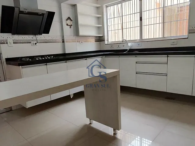 Sobrado com 125m² 3 quartos e 2 banheiros, à venda, no bairro Parque Brasil em São Paulo