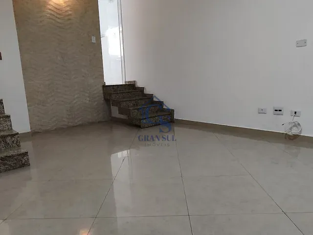 Sobrado com 125m² 3 quartos e 2 banheiros, à venda, no bairro Parque Brasil em São Paulo