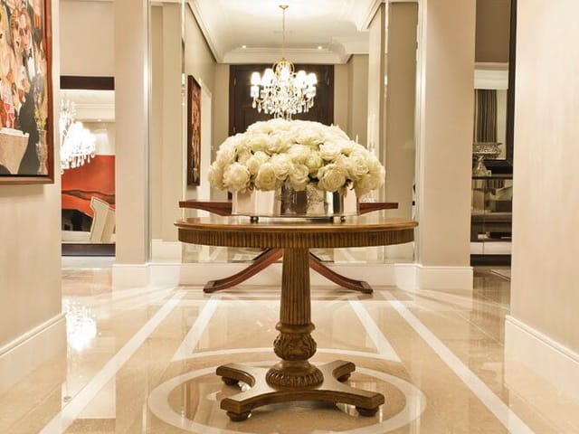 Casa com 1542m² 4 quartos e 7 banheiros, à venda, no bairro São João em Curitiba