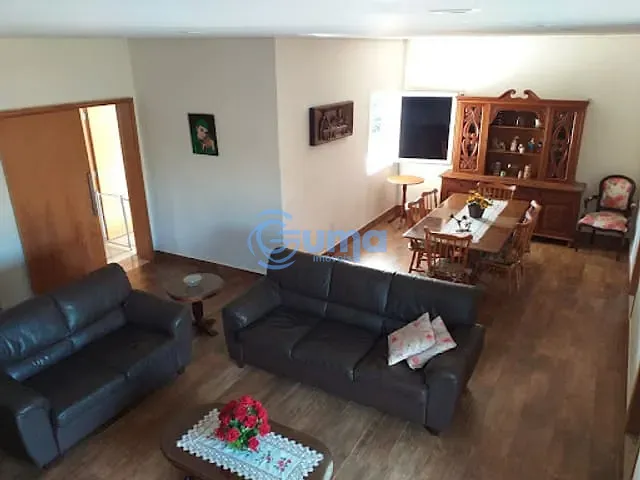 Casa com 430m² 3 quartos e 4 banheiros, à venda, no bairro Santa Helena em Bragança Paulista