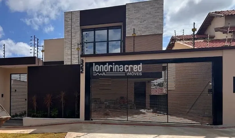 Sobrado, 3 quartos, 226 m² - Foto 1
