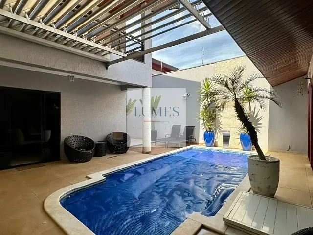 Casa 3 quartos e 4 banheiros, à venda, no bairro Jardim Brasília em Americana