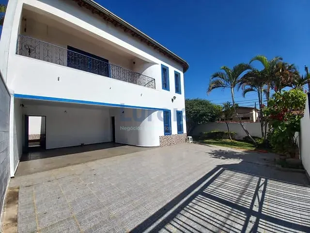 Sobrado com 273m² 4 quartos e 3 banheiros, à venda, no bairro Jardim Santa Terezinha em Campinas