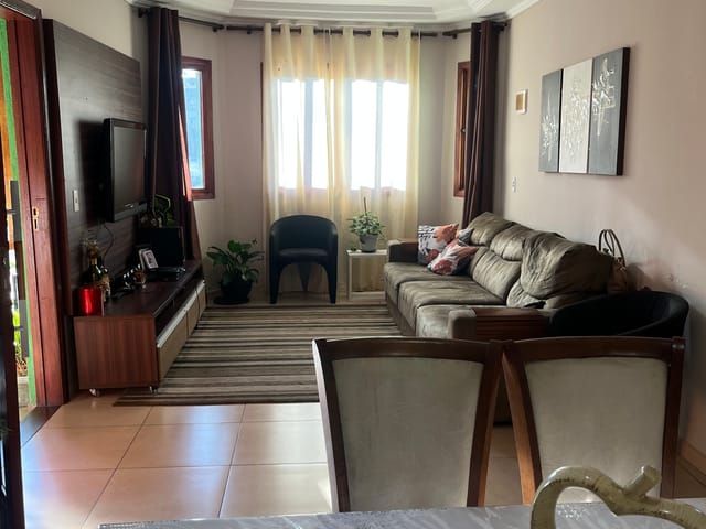 Sobrado com 300m² 3 quartos e 2 banheiros, à venda, no bairro Jardim Promeca em Várzea Paulista