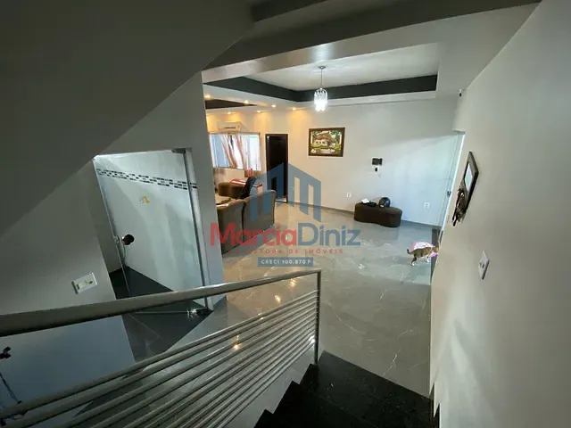 Sobrado com 315m² 4 quartos e 2 banheiros, à venda, no bairro Centro em Ituverava