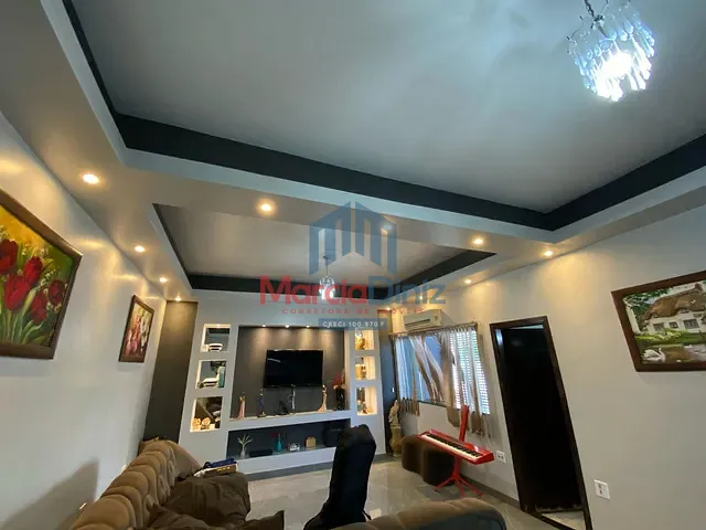 Sobrado com 315m² 4 quartos e 2 banheiros, à venda, no bairro Centro em Ituverava