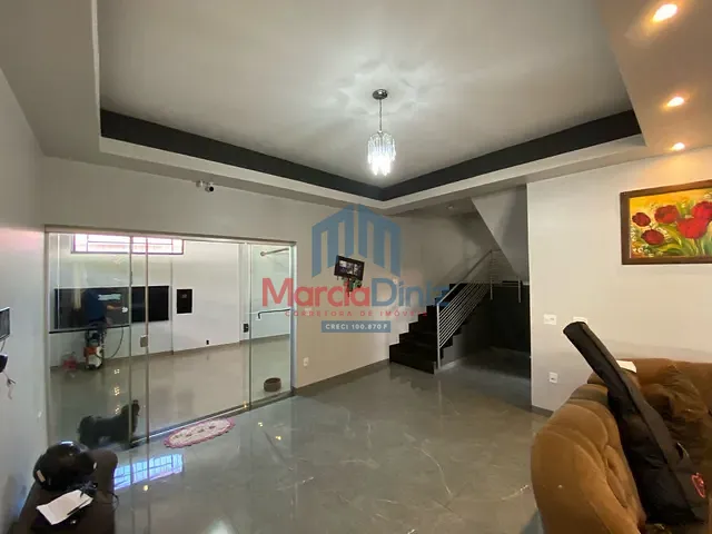 Sobrado com 315m² 4 quartos e 2 banheiros, à venda, no bairro Centro em Ituverava