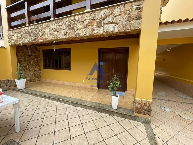 Sobrado com 208m² 3 quartos e 4 banheiros, à venda, no bairro Taquara em Rio de Janeiro