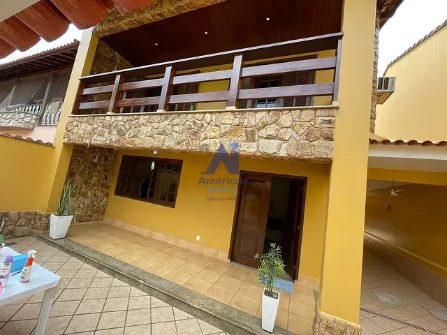 Sobrado com 208m² 3 quartos e 4 banheiros, à venda, no bairro Taquara em Rio de Janeiro