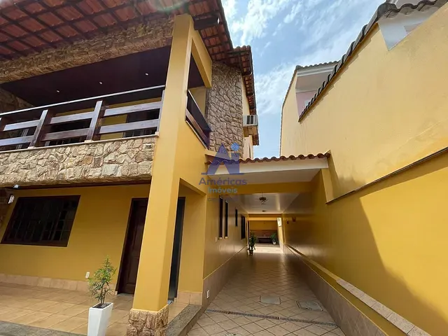 Sobrado com 208m² 3 quartos e 4 banheiros, à venda, no bairro Taquara em Rio de Janeiro